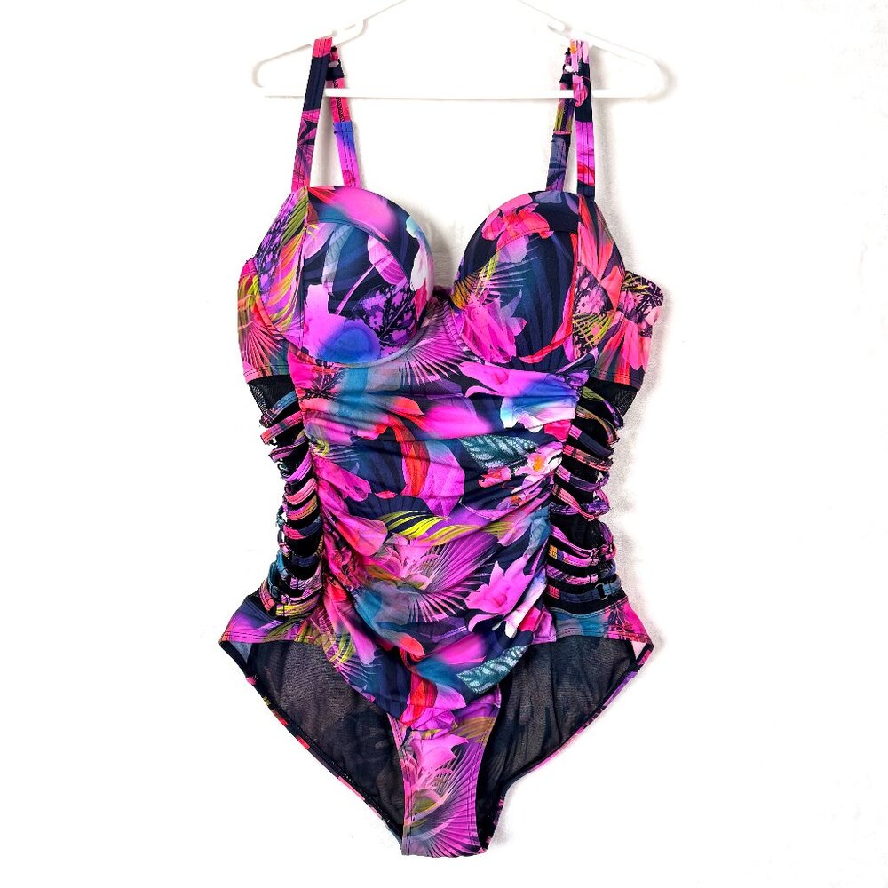 Torrid Slim Fitx Underwire Lattice Floral One Piece Swimsuit Size 1  DD 14-16 DD